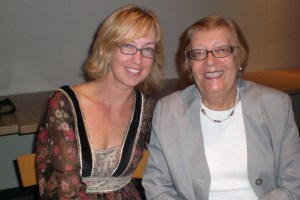 PICT0003 See? Inna DOES smile!