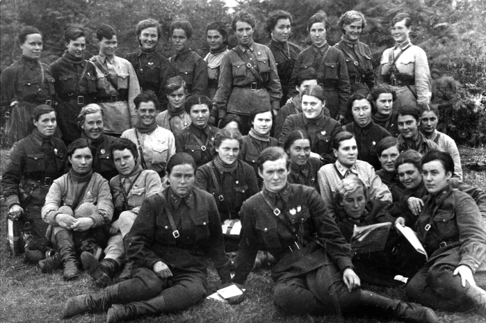 Night_Witches_Group_1942